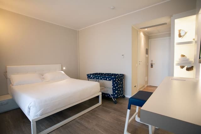 Comfort Quadruple Room, Balcony