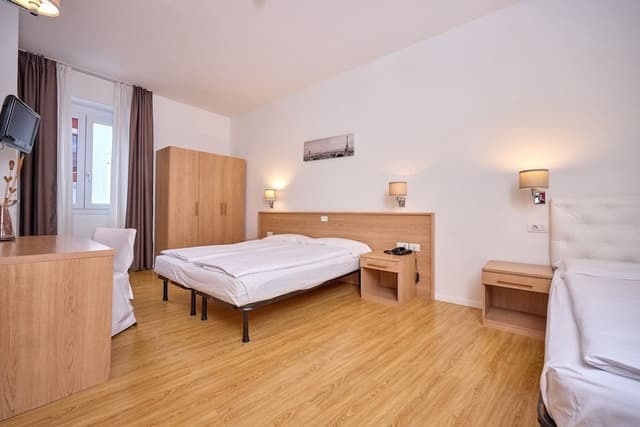 Panoramic Triple Room, Lake View