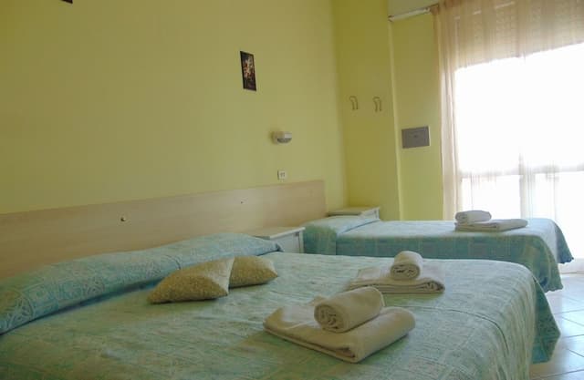 Triple Room, Balcony