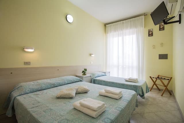 Triple Room, Balcony