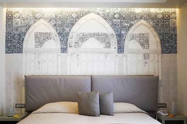 Deluxe Double Room, Balcony, Partial Sea View Beach Included