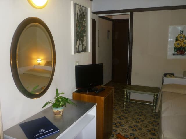 Standard Single Room