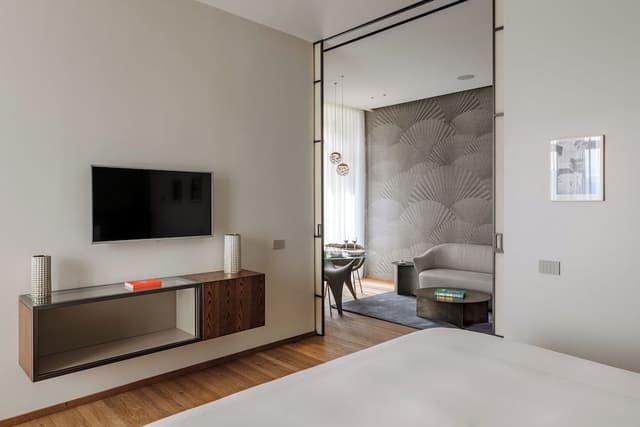 Premium Suite, Lake View