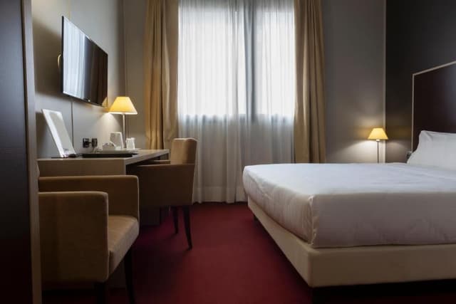 Classic Double Room (1 Adult)