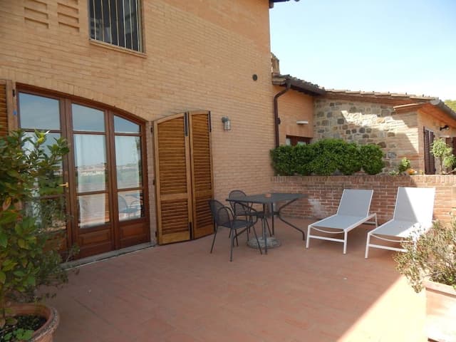 Studio, Terrace
