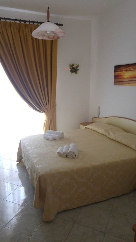 Double or Twin Room, Balcony, Garden View