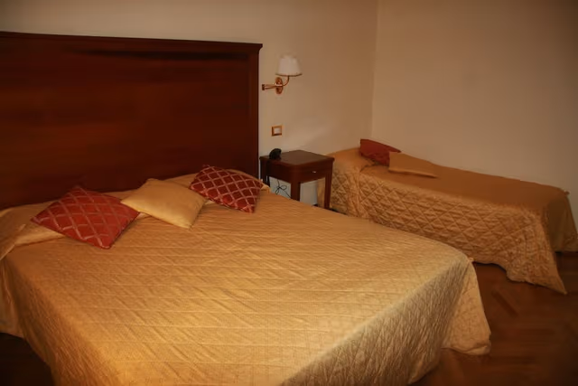 Triple Room