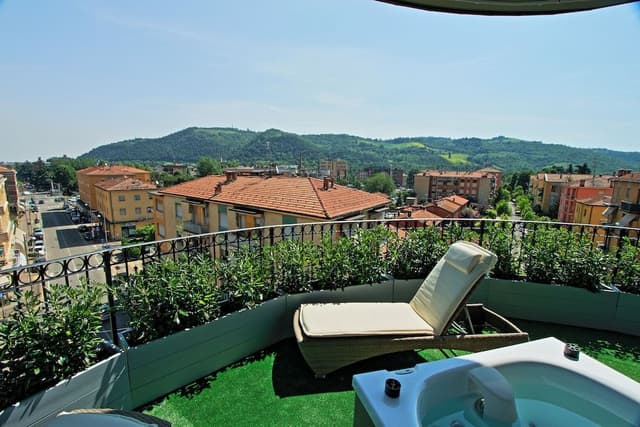 Suite with Balcony and Spa Bath