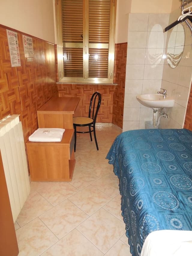 Single Room, Shared Bathroom