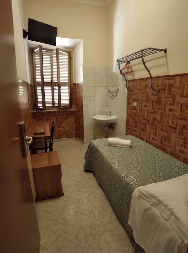 Single Room, Shared Bathroom