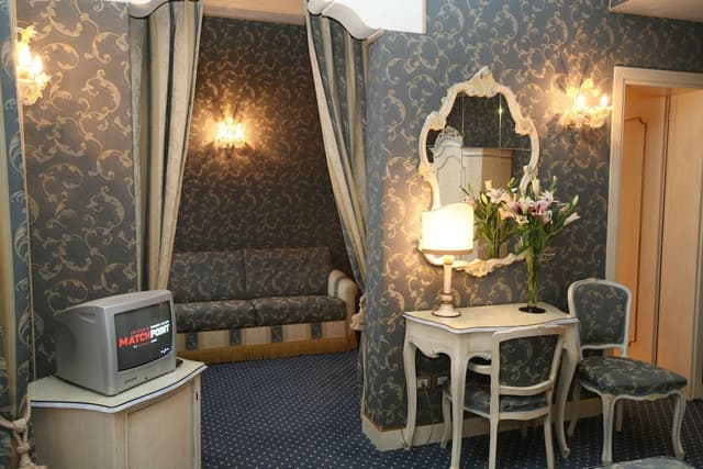 Junior Quadruple Room, Non Smoking