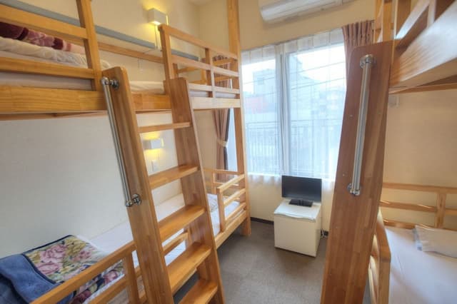 Quadruple Room (2 Bunk Beds)