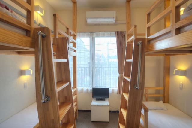 Quadruple Room (2 Bunk Beds)