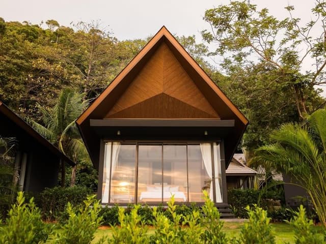 Paradise Beachfront Villa