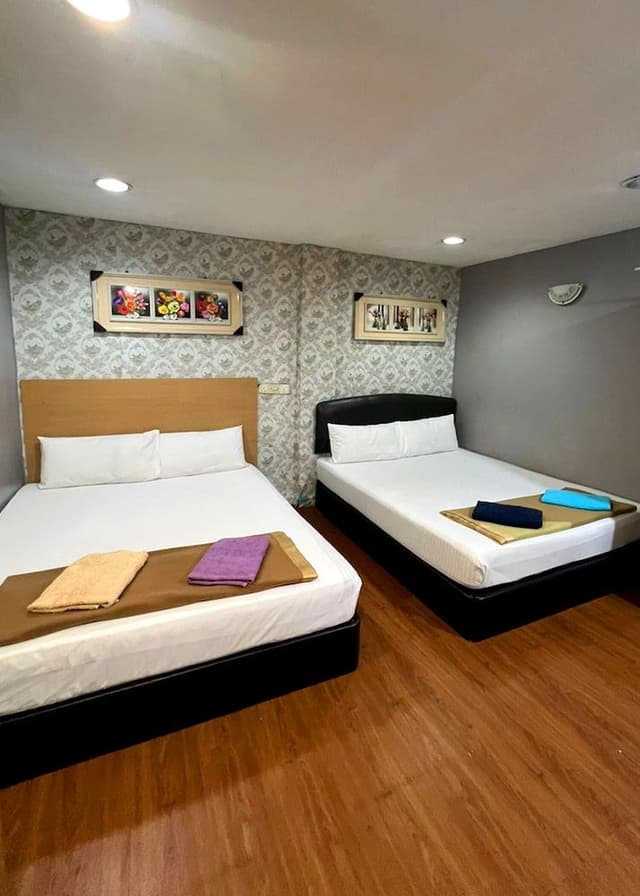 Quadruple Room, 2 Queen Beds
