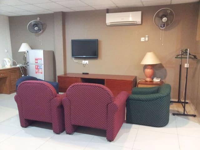 Suite (4 Adult + 3 Child - no extra bed)