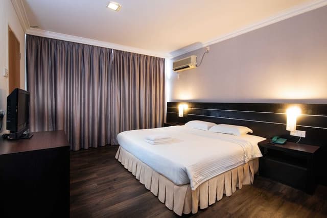 Superior Room, 1 King Bed