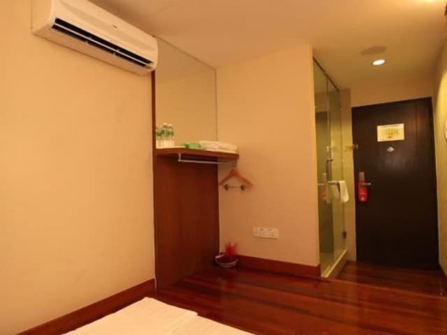 Japanese Room with Shared Toilet