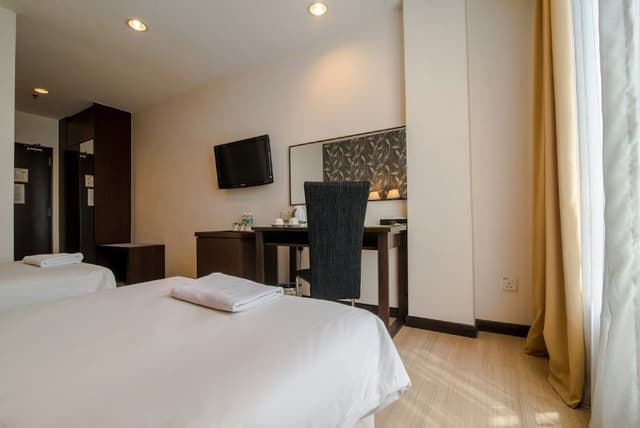 Superior Twin Room, Balcony, City View