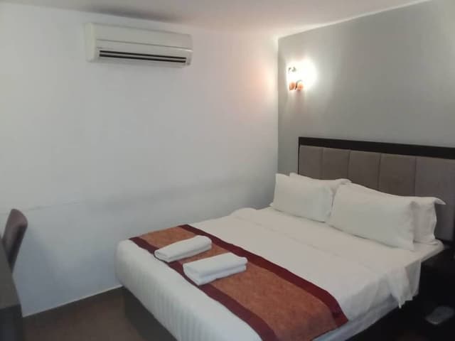 Standard Double Room, 1 Queen Bed