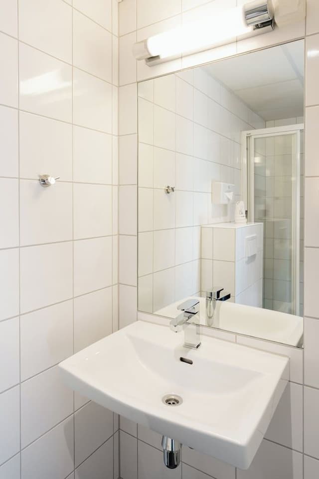 Economy Twin Room