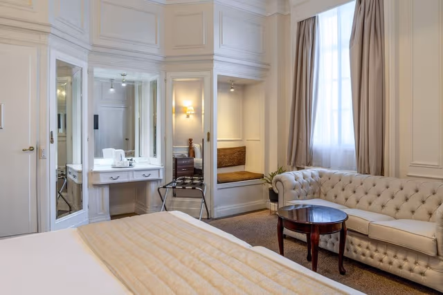 X-Standard room with two single beds