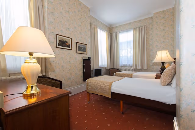 Standard Twin Room