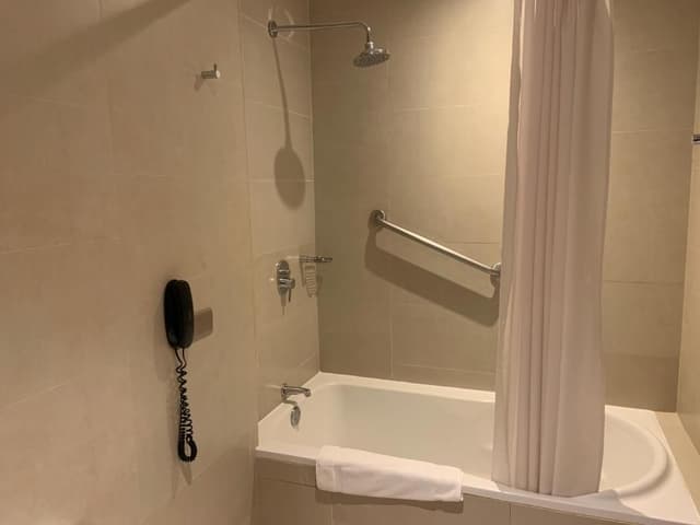 Deluxe Triple Room *DISABLED*