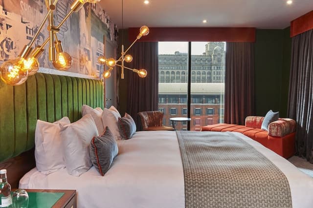 Signature Suite