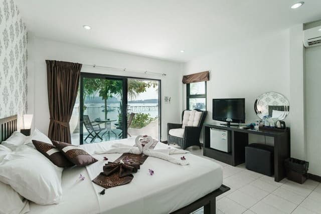 Deluxe Double Room - Beach Front