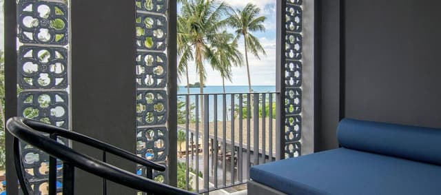 Deluxe Beachfront