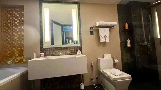 Apartment, Multiple Bedrooms, Accessible, Balcony