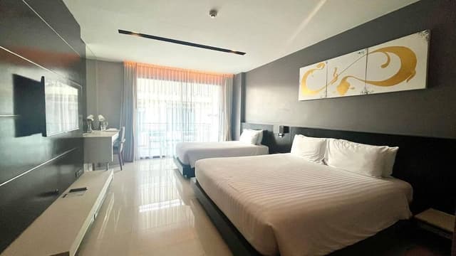 Apartment, Multiple Bedrooms, Accessible, Balcony