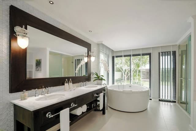Club Villa, 1 King Bed, Beachfront (Pool)