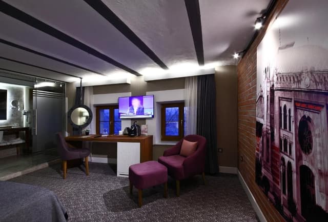 Executive Suite