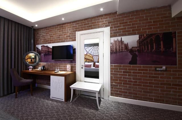 Deluxe Room with Sea View