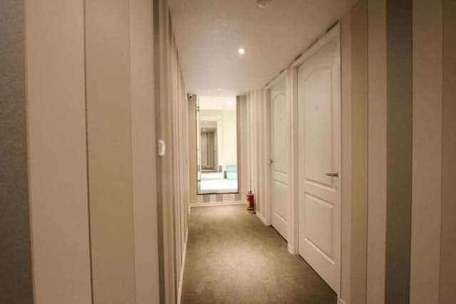 Double Room with Shared Bathroom and Window