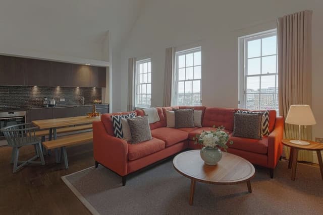 Suite, 3 Bedrooms