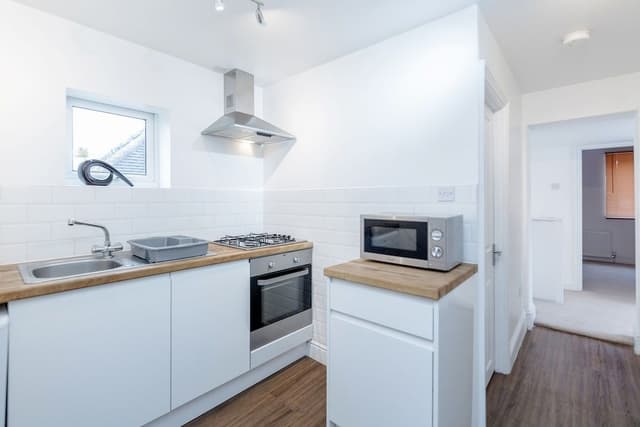 Classic Apartment, 3 Bedrooms (split level)