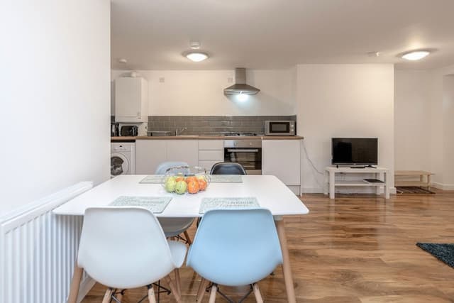 Luxury Apartment, 2 Bedrooms, Ground Floor