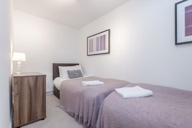 Classic Apartment, 3 Bedrooms (split level)
