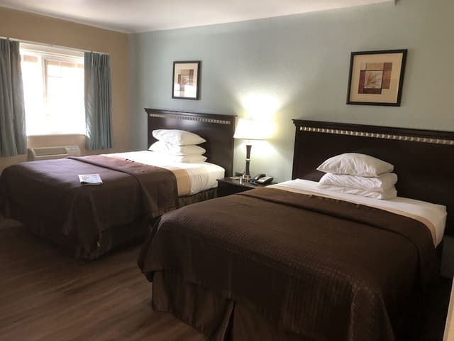 2 Queen Beds, Non-Smoking Room