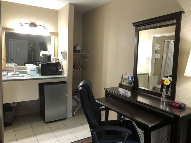 2 Queen Beds, Non-Smoking Room