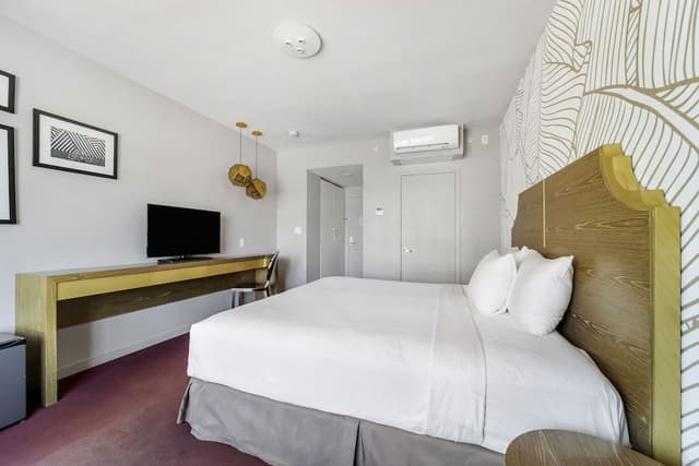 Standard Room, 1 King Bed, Private Bathroom (Self check-in)