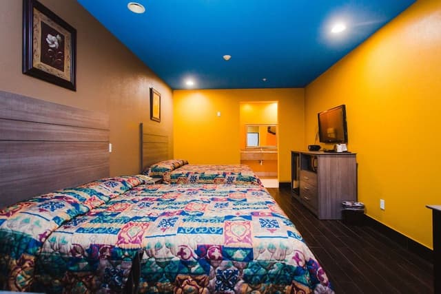 Standard Room, 2 Queen Beds