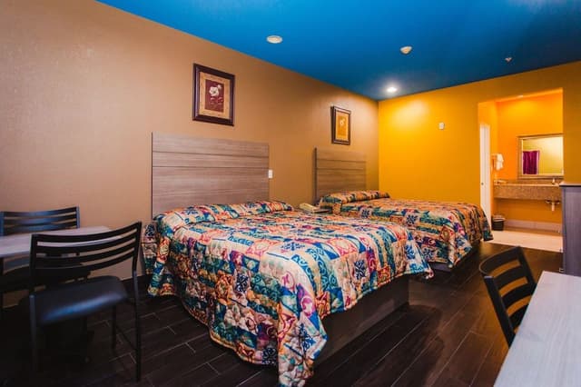 Standard Room, 2 Queen Beds