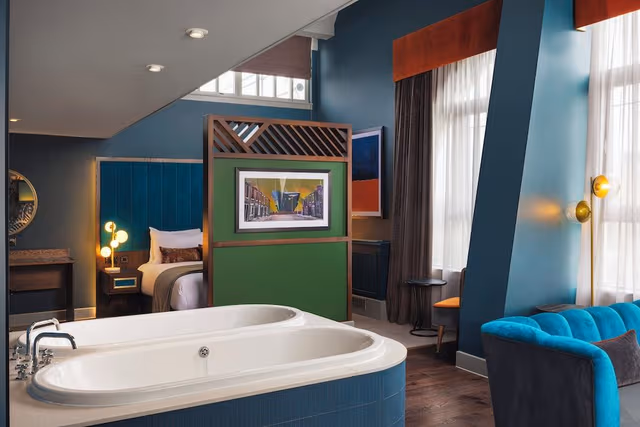 Signature Suite