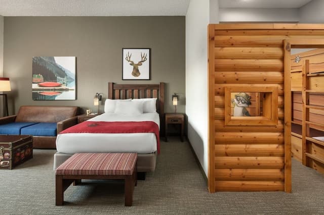 Kid Cabin Suite - Water Park Included