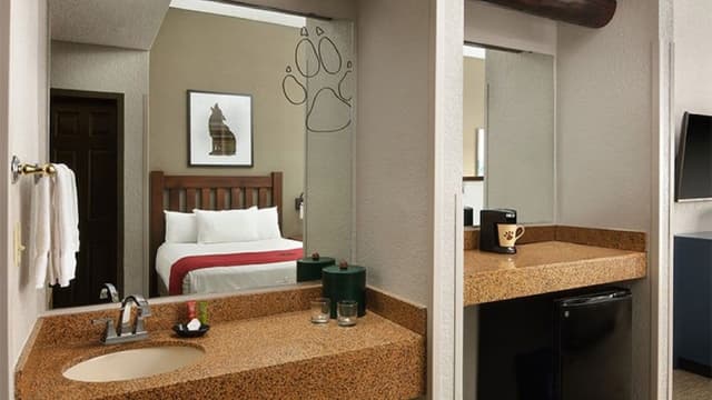 Grand Bear Suite - Water Park Included
