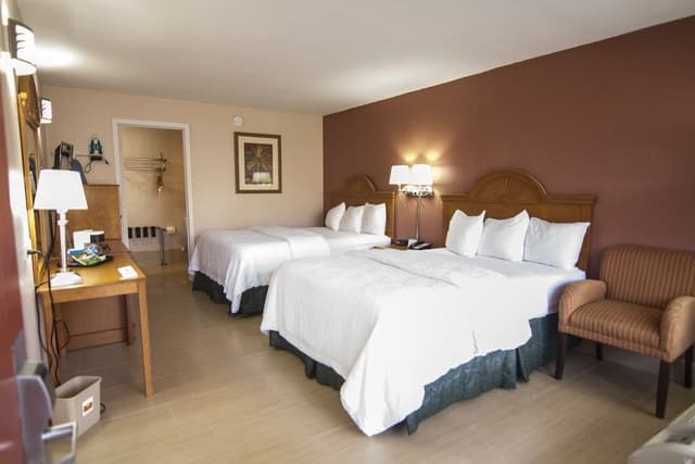 Standard Room, 2 Queen Beds